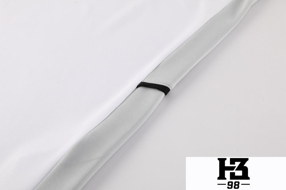 72f9579cbd372c4e.jpg